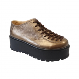 Pantofi cu talpa inalta din piele aurii Amanda, Mateo Shoes