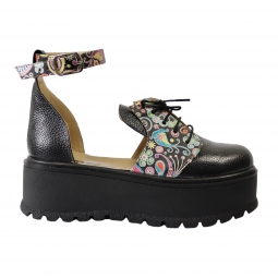 Sandale cu Calcai Inchis Negre cu Imprimeu Multicolor, Platforma, Catarama si Siret Amanda, Piele Intoarsa